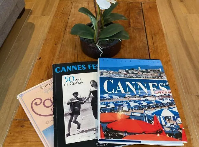 30 M2 Hyper Centre, Neuf, Parking Gratuit, 3 Etoiles Apartament